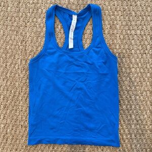 Lululemon Women’s Swiftly Tech Razorback Tank Top 2.0 Waist Length. Size 2.